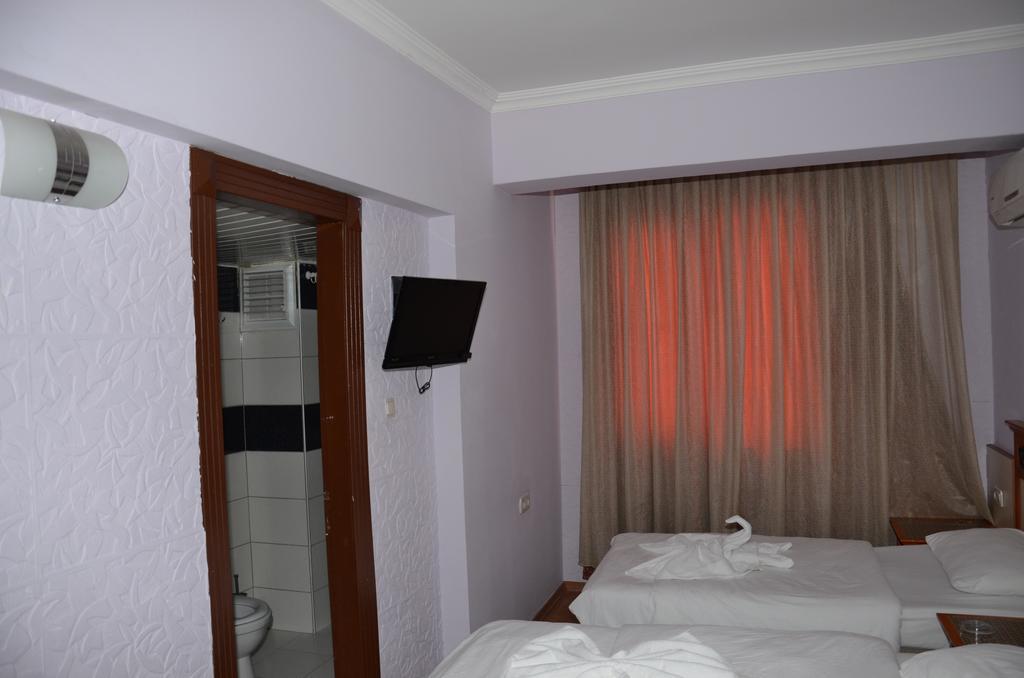 Ozturk Hotel Antalya Room photo