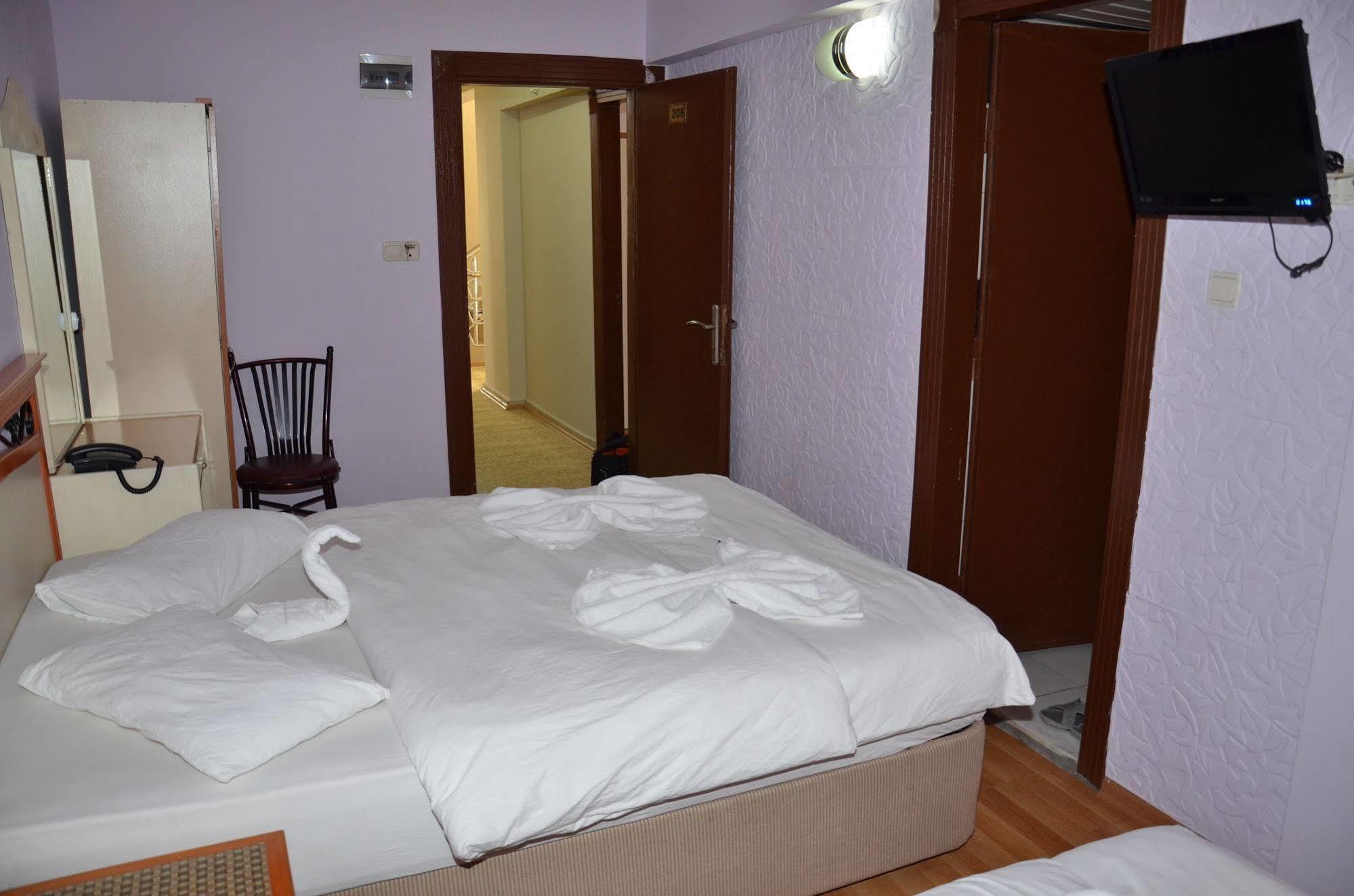 Ozturk Hotel Antalya Exterior photo