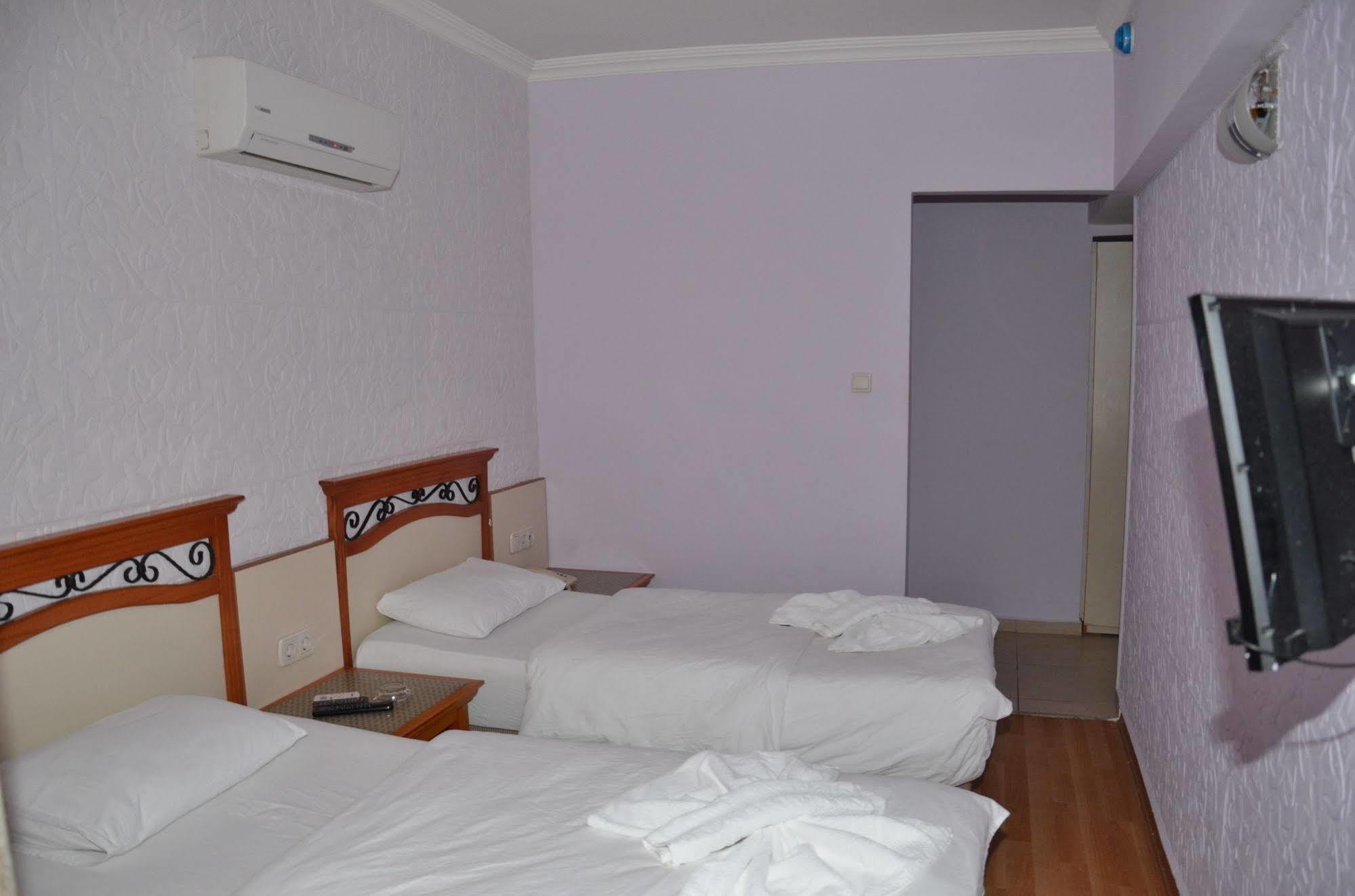Ozturk Hotel Antalya Exterior photo